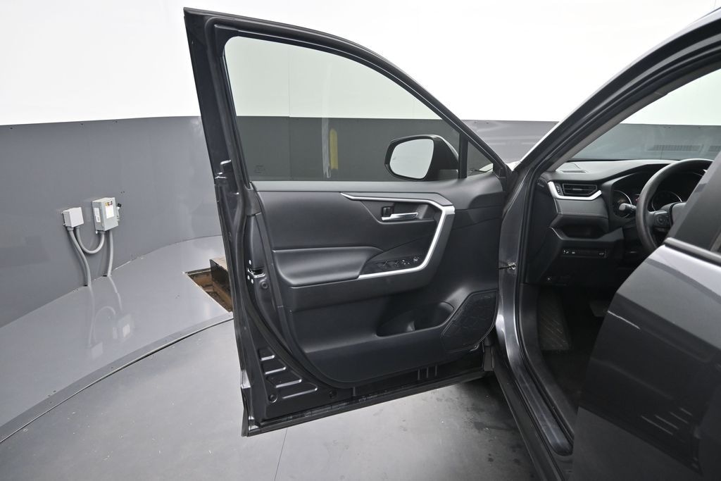 Used 2022 Toyota RAV4 Hybrid XLE SUV