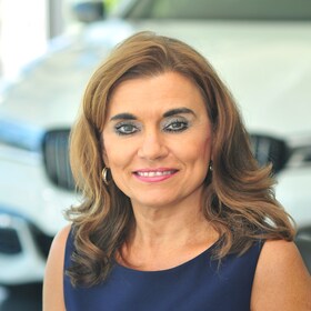 Staff member Tonya Christopherson from ID_1d56bfd83d83