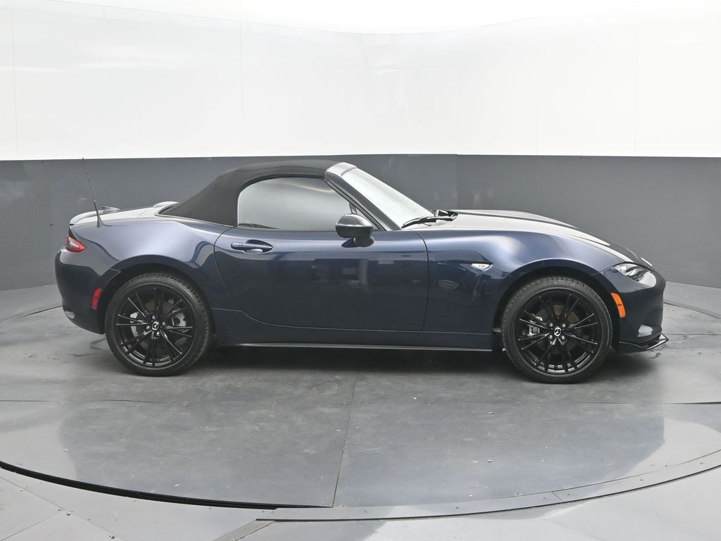 2025 Mazda MX-5 Miata Club - Photo 8
