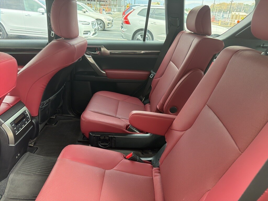 2022 Lexus GX 460 Premium photo 3