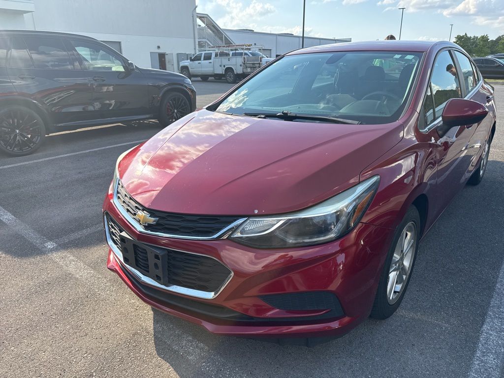 2017 Chevrolet Cruze LT Auto's photo