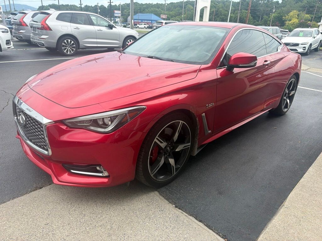 Used 2018 INFINITI Q60 Red Sport 400 Coupe