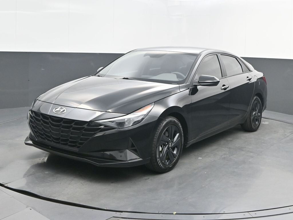 Used 2023 Hyundai Elantra Hybrid Blue Sedan