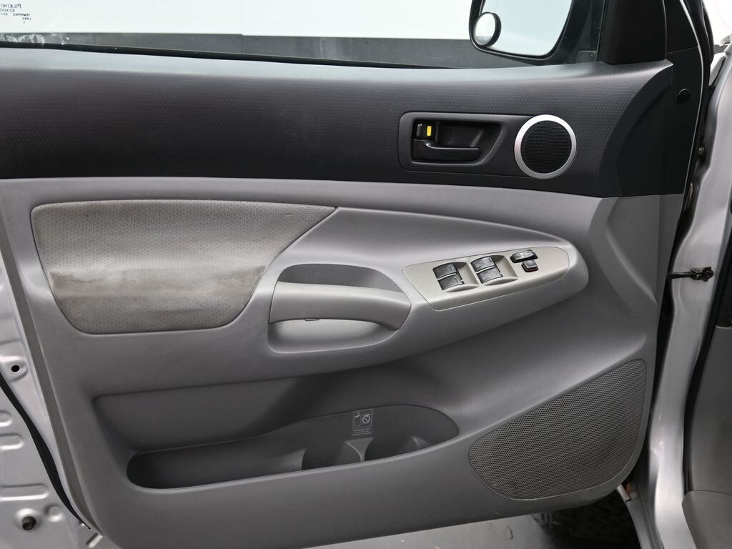 Used 2006 Toyota Tacoma Prerunner Truck