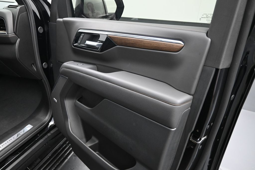 2025 Chevrolet Tahoe High Country - Photo 28