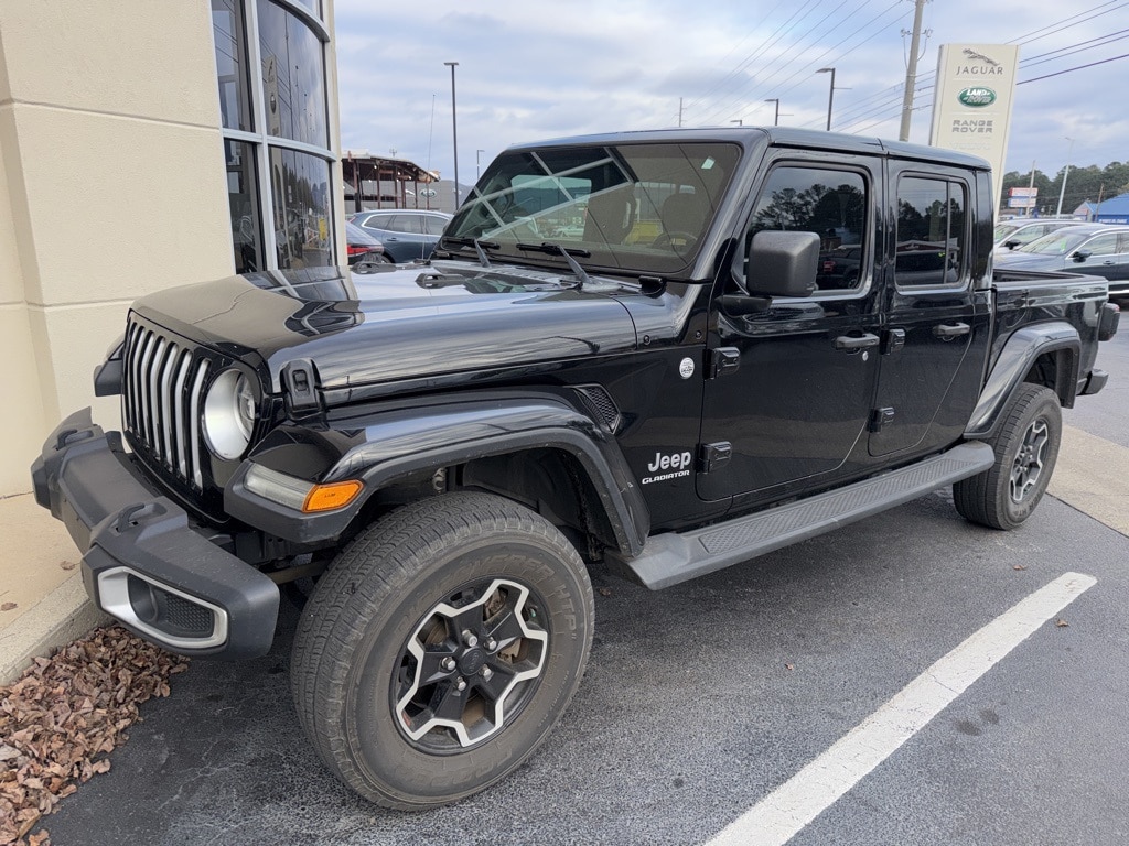 Used 2020 Jeep Gladiator Overland Truck