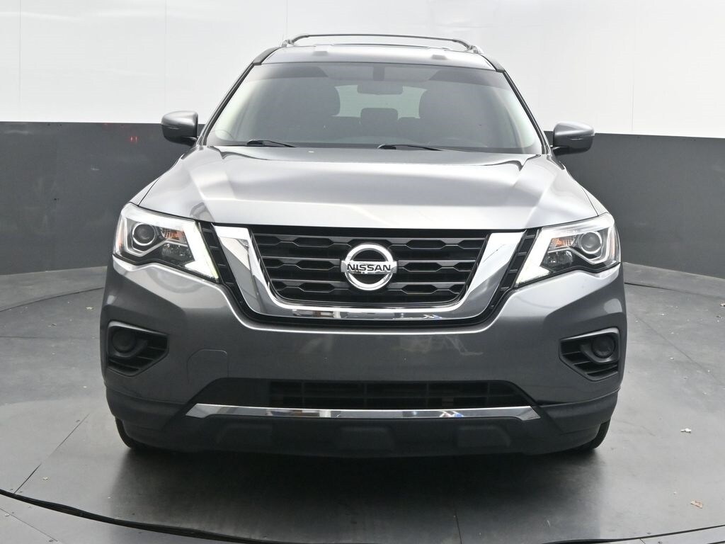 2020 Nissan Pathfinder S photo 2