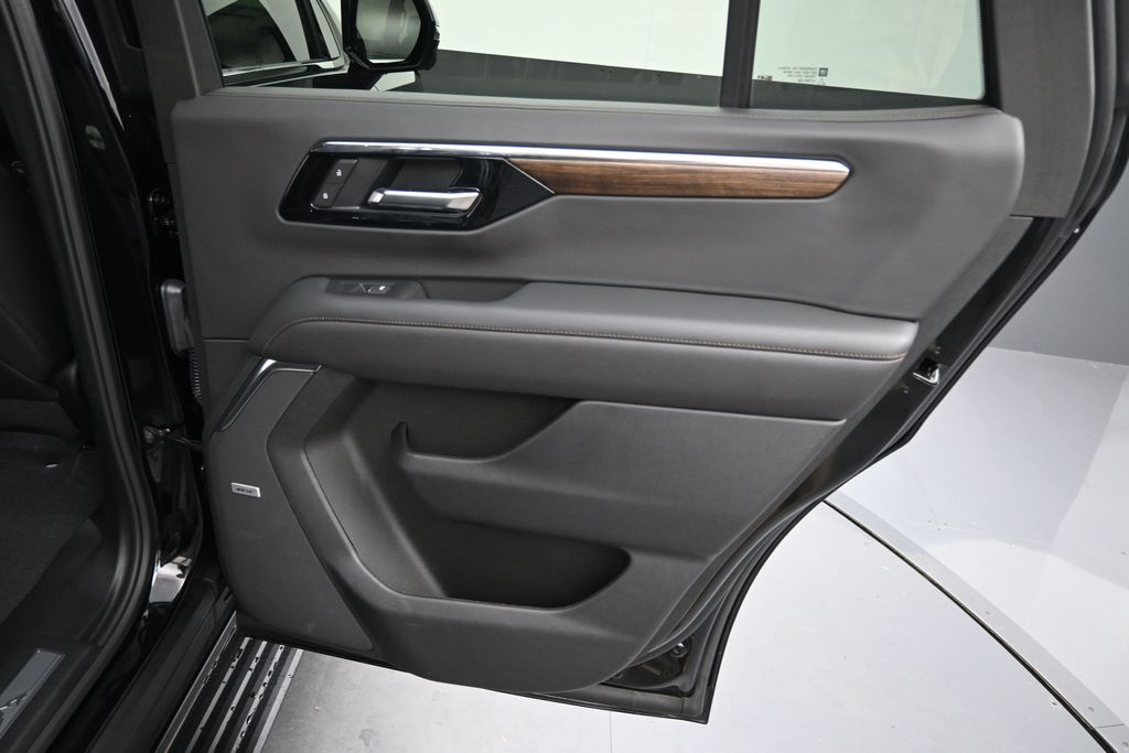2025 Chevrolet Tahoe High Country - Photo 24