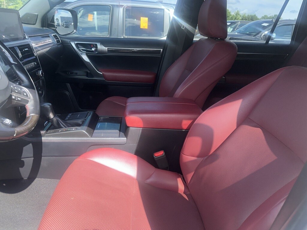 2022 Lexus GX 460 Premium photo 2