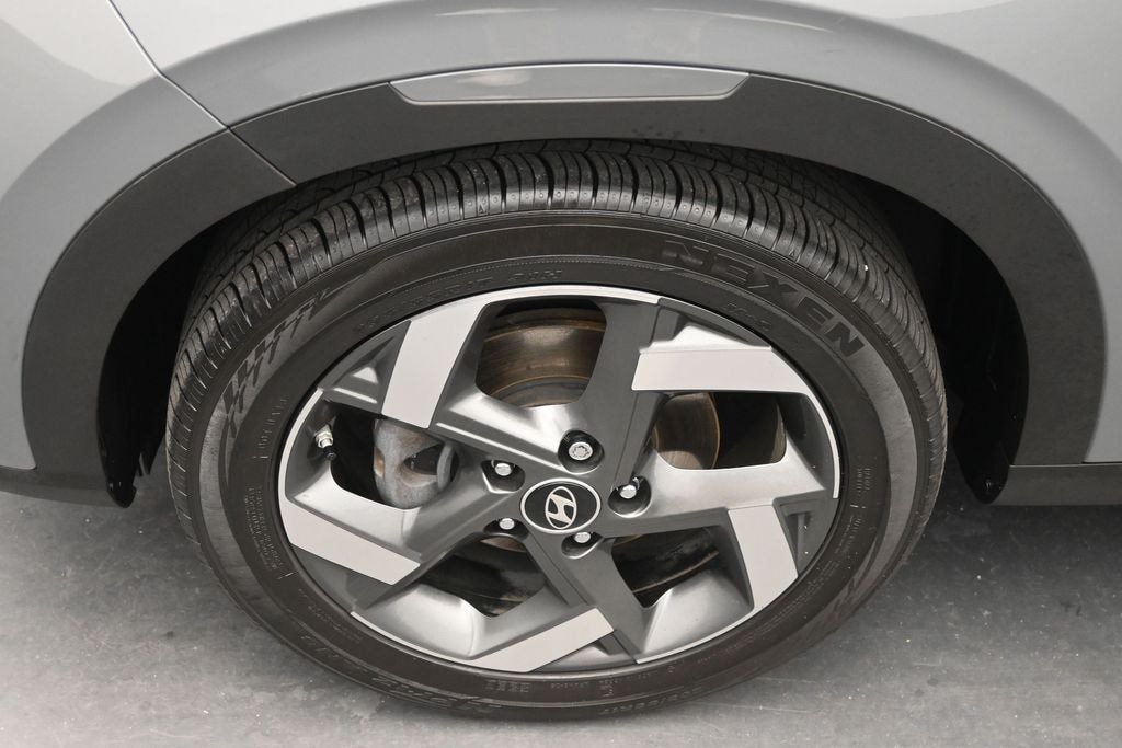 Used 2023 Hyundai Venue Limited SUV