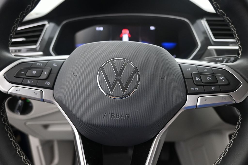 2023 Volkswagen Tiguan SE - Photo 15