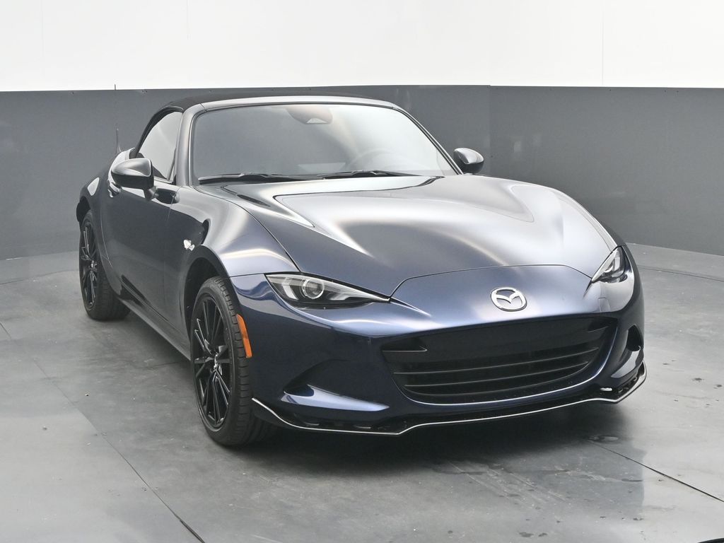 2025 Mazda MX-5 Miata Club - Photo 9