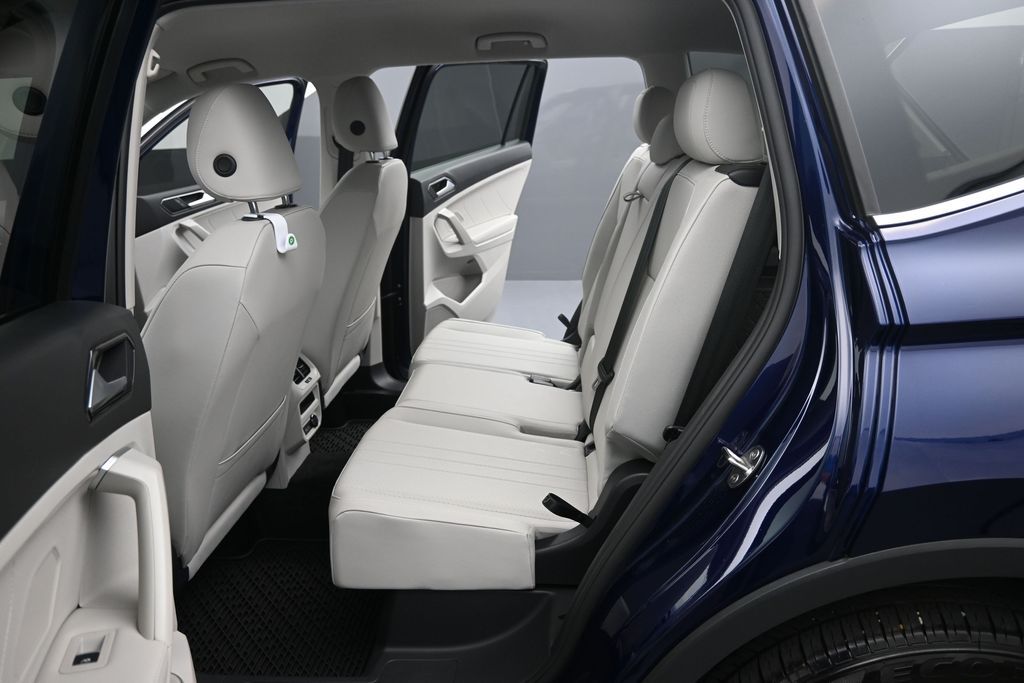 2023 Volkswagen Tiguan SE - Photo 24