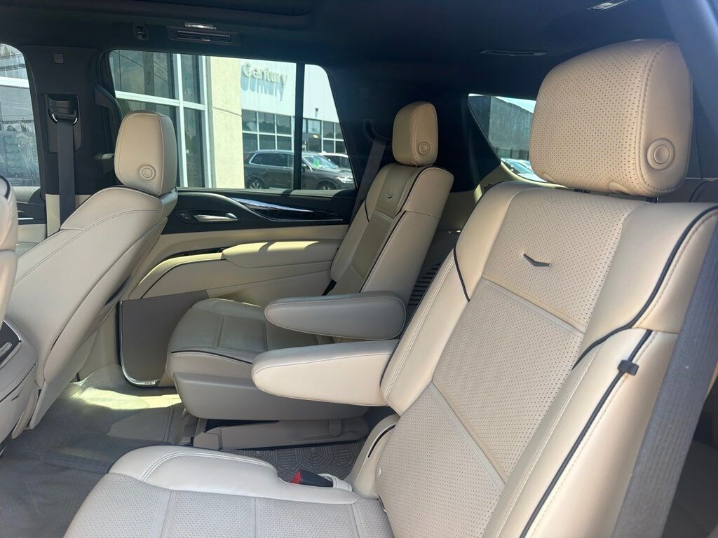 Used 2022 Cadillac Escalade Premium Luxury SUV