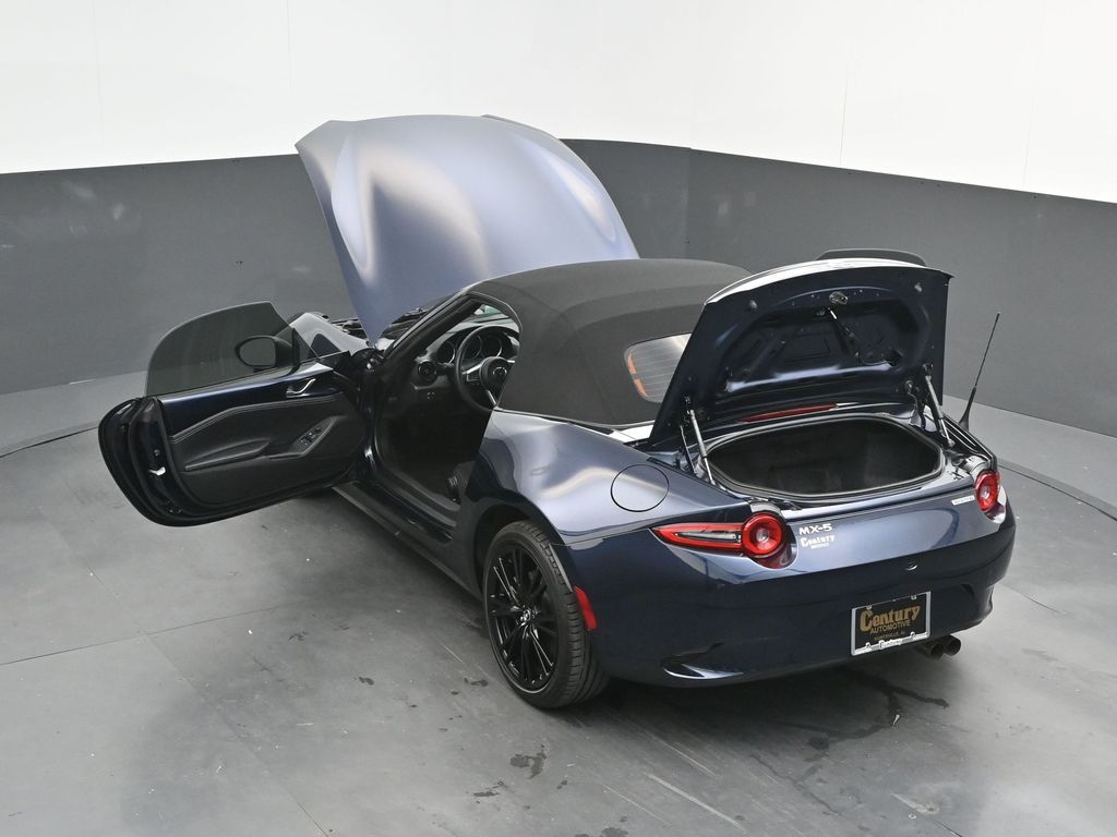 2025 Mazda MX-5 Miata Club - Photo 43