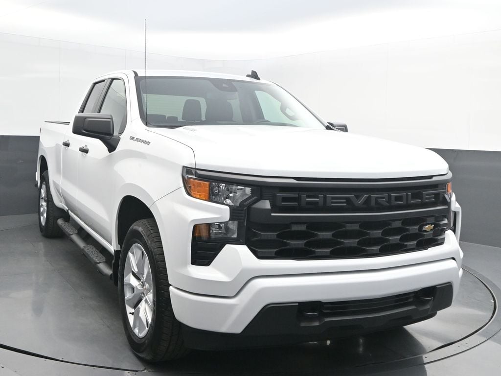 Used 2025 Chevrolet Silverado 1500 Custom Truck