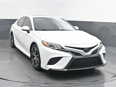 2020 Toyota Camry SE Sedan