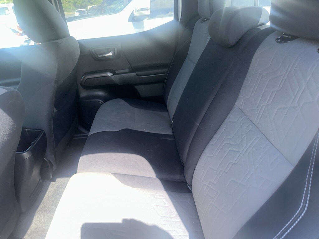 2023 Toyota Tacoma TRD Sport photo 3