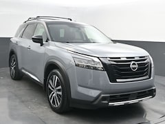 2023 Nissan Pathfinder Platinum SUV