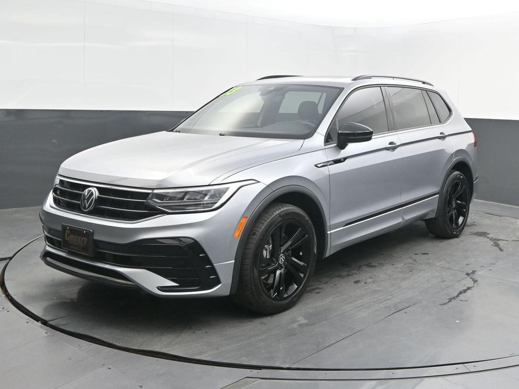 2023 Volkswagen Tiguan SE R-LINE BLACK