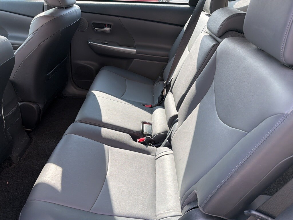 2012 Toyota Prius V Five photo 3