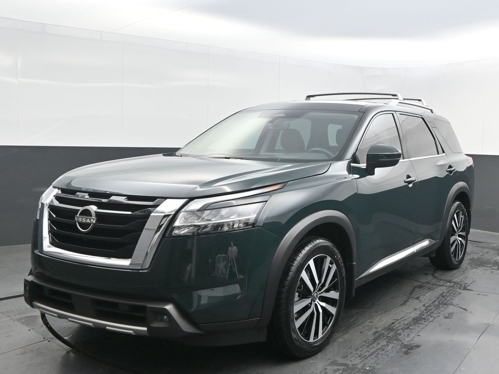 Used 2023 Nissan Pathfinder Platinum SUV
