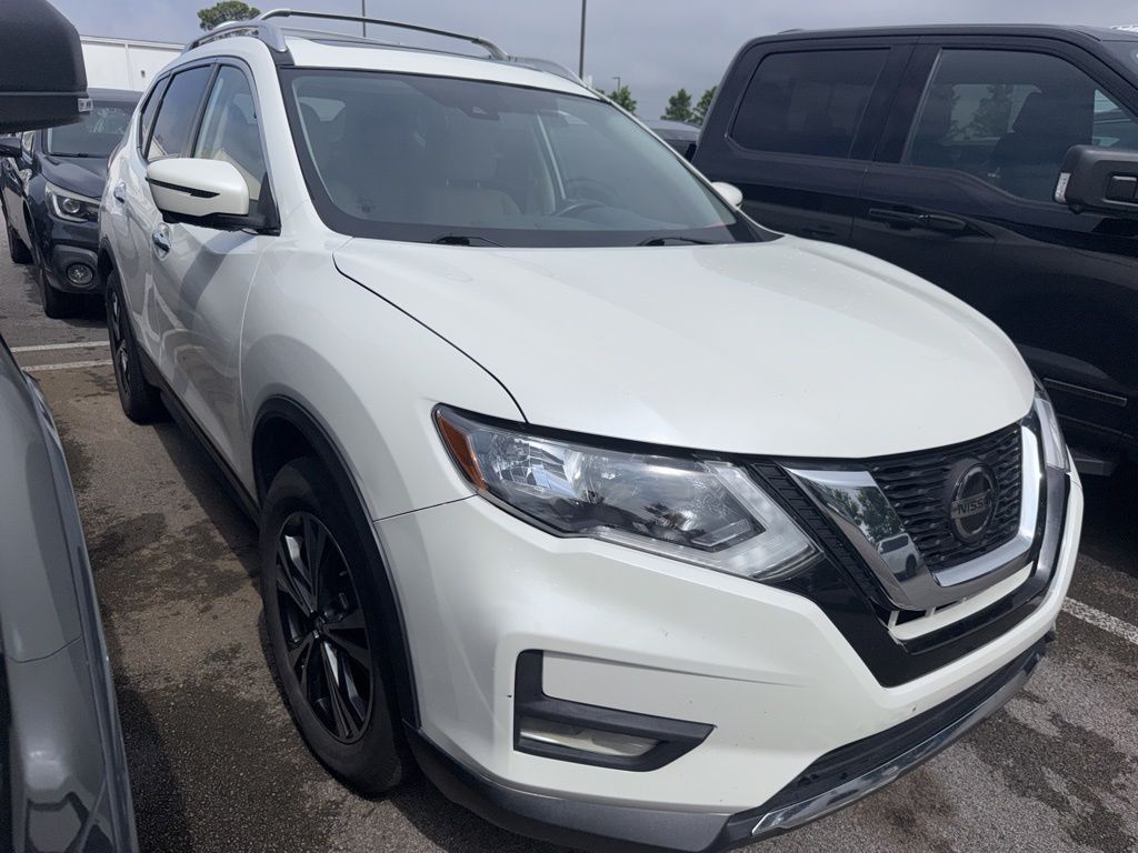 2020 Nissan Rogue SV FWD's photo