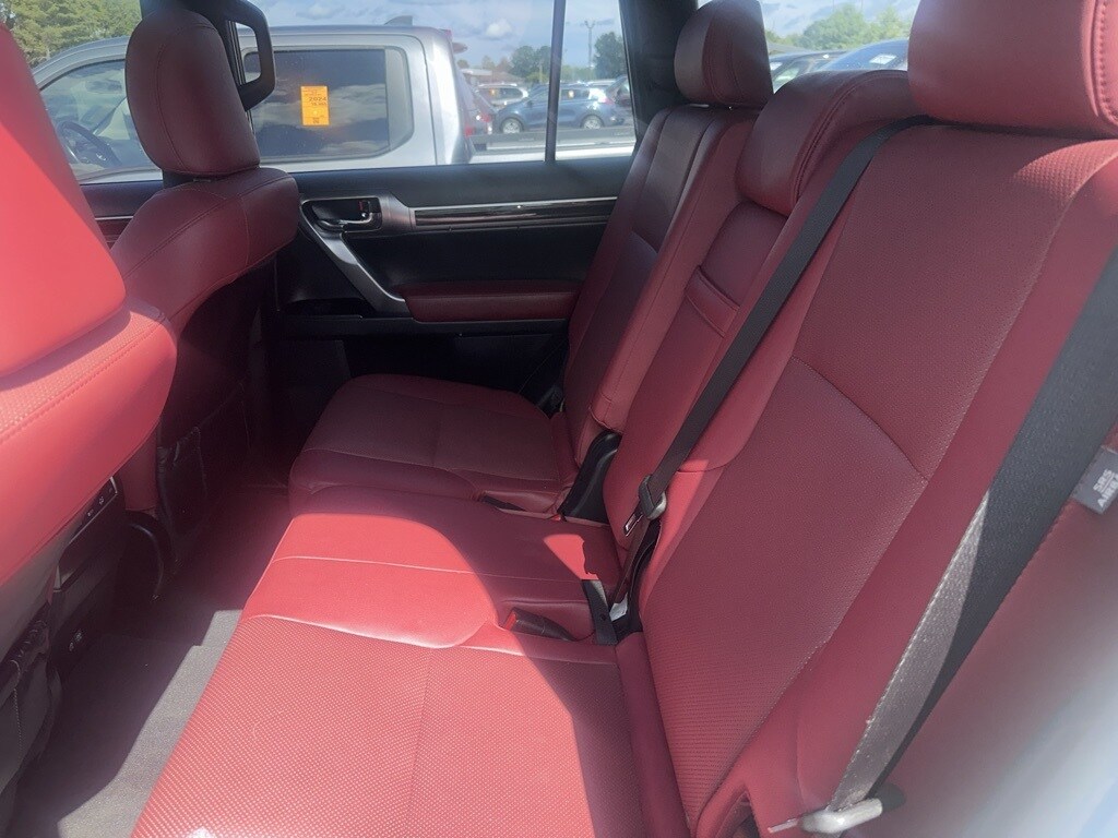 2022 Lexus GX 460 Premium photo 3