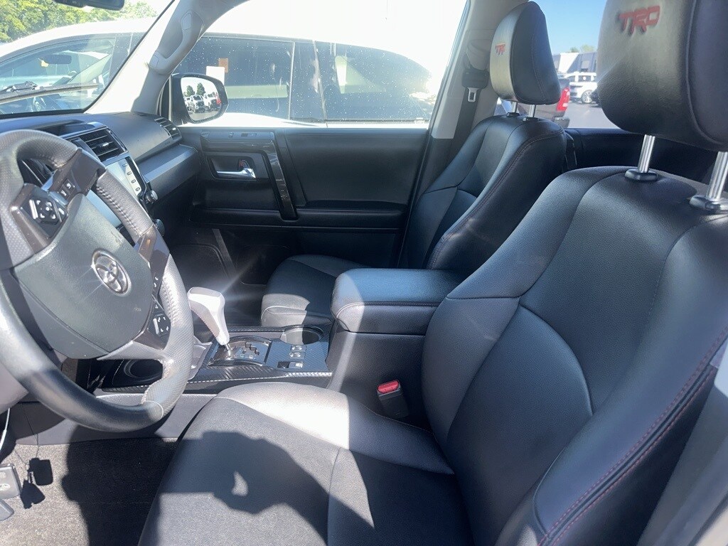 2021 Toyota 4Runner TRD Off-Road Premium photo 2