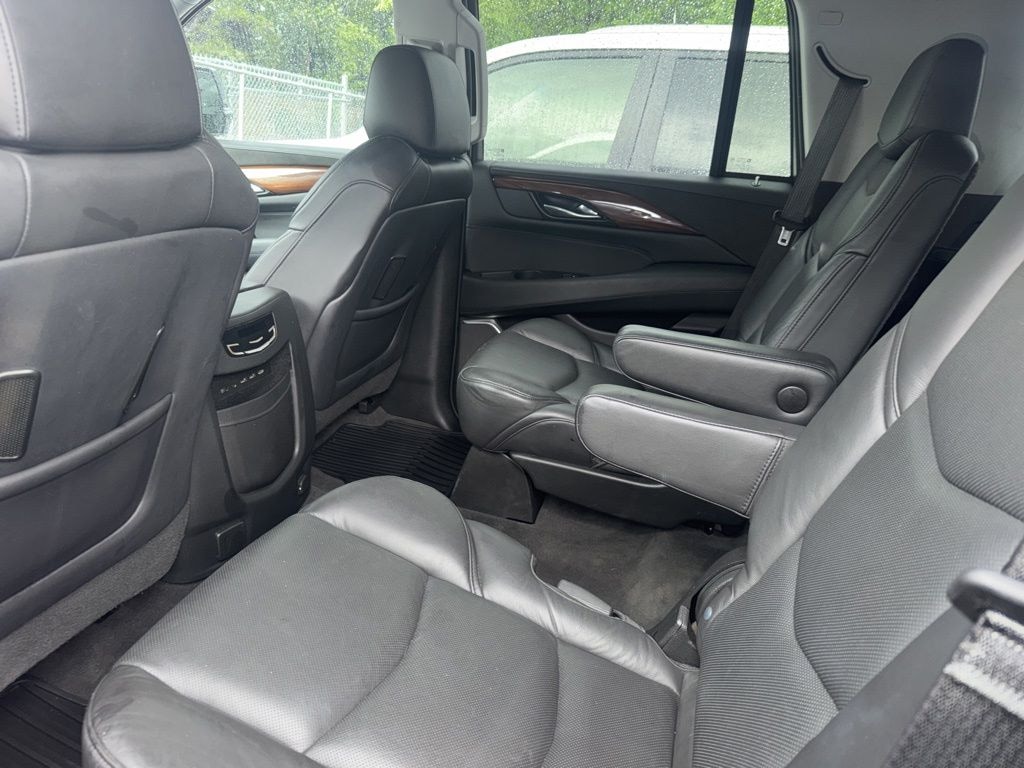 Used 2020 Cadillac Escalade Luxury SUV