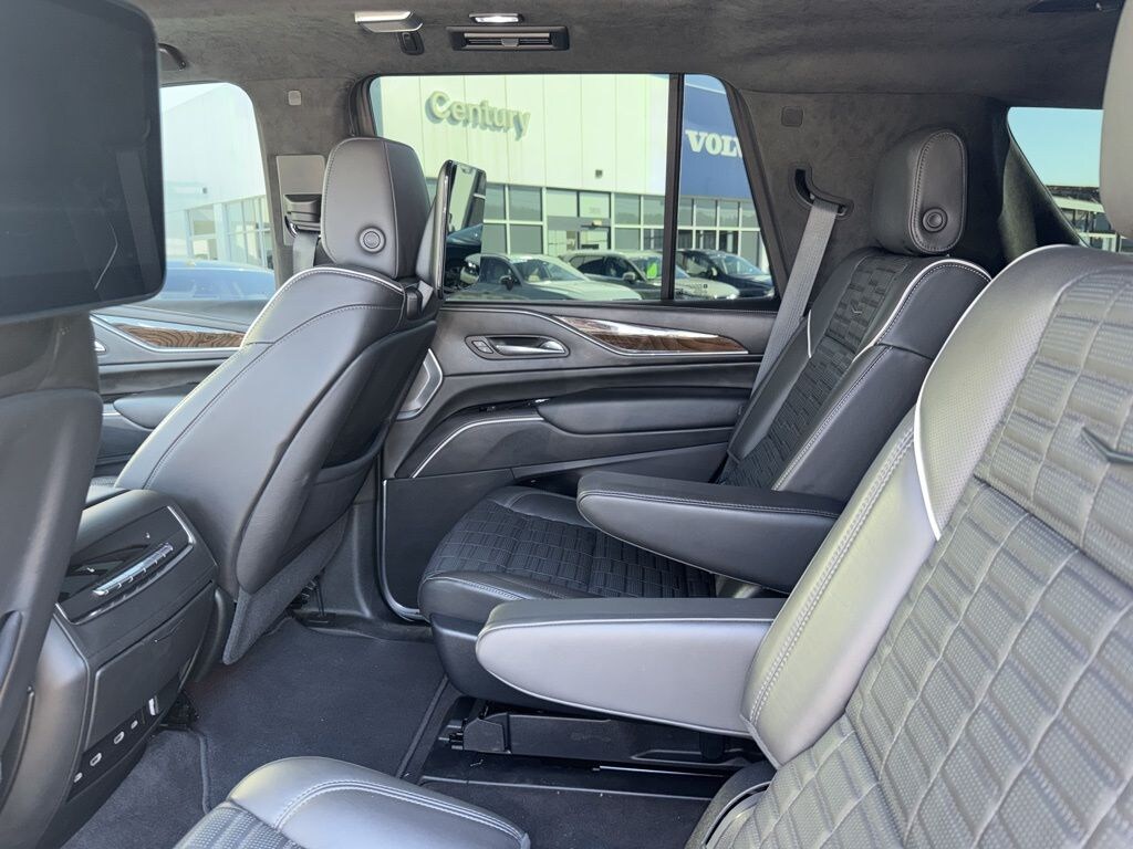 Used 2023 Cadillac Escalade Sport Platinum SUV
