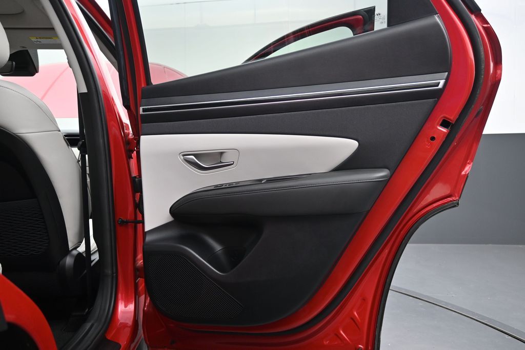 2022 Hyundai Tucson Limited - Photo 18