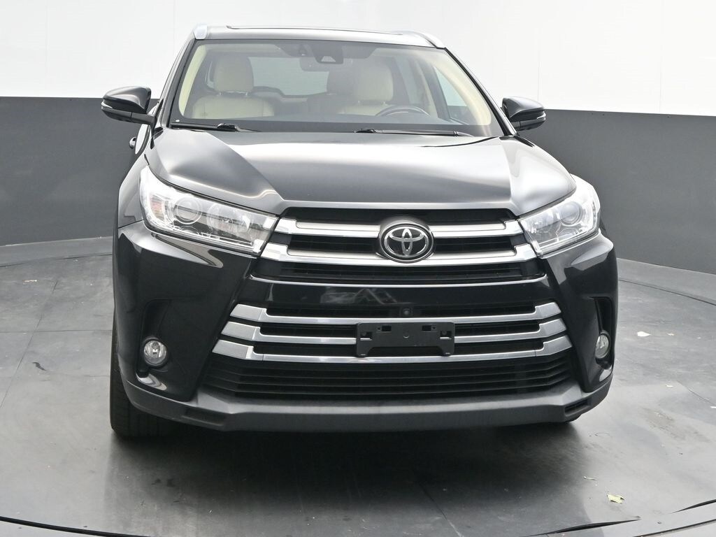 2017 Toyota Highlander Limited photo 2