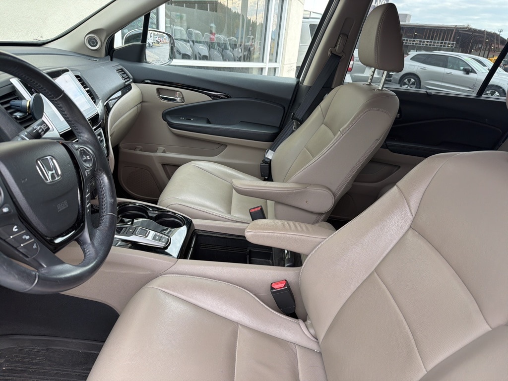 Used 2018 Honda Pilot Touring SUV