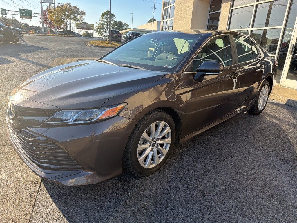 Used 2018 Toyota Camry LE Sedan