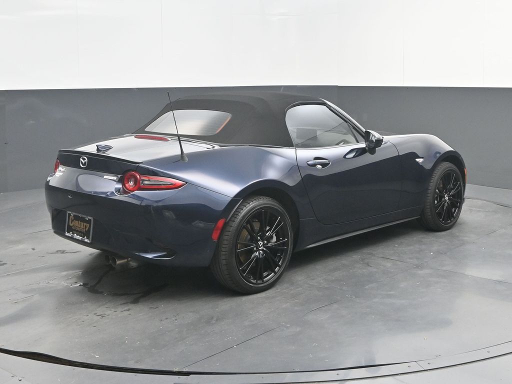 2025 Mazda MX-5 Miata Club - Photo 7