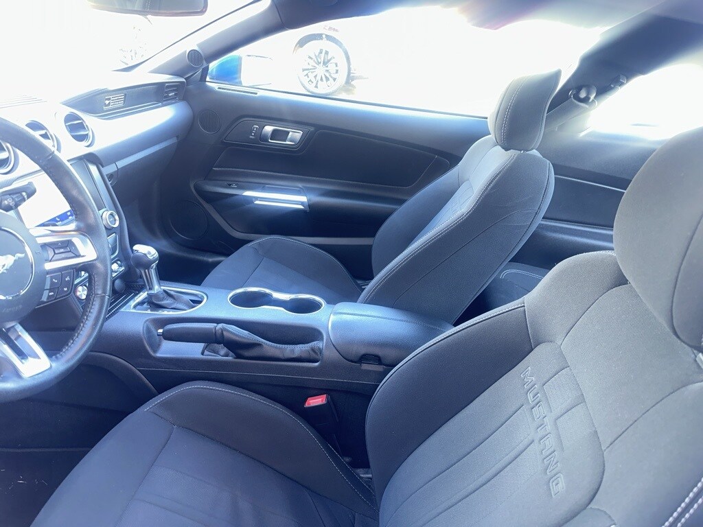 2020 Ford Mustang EcoBoost photo 2