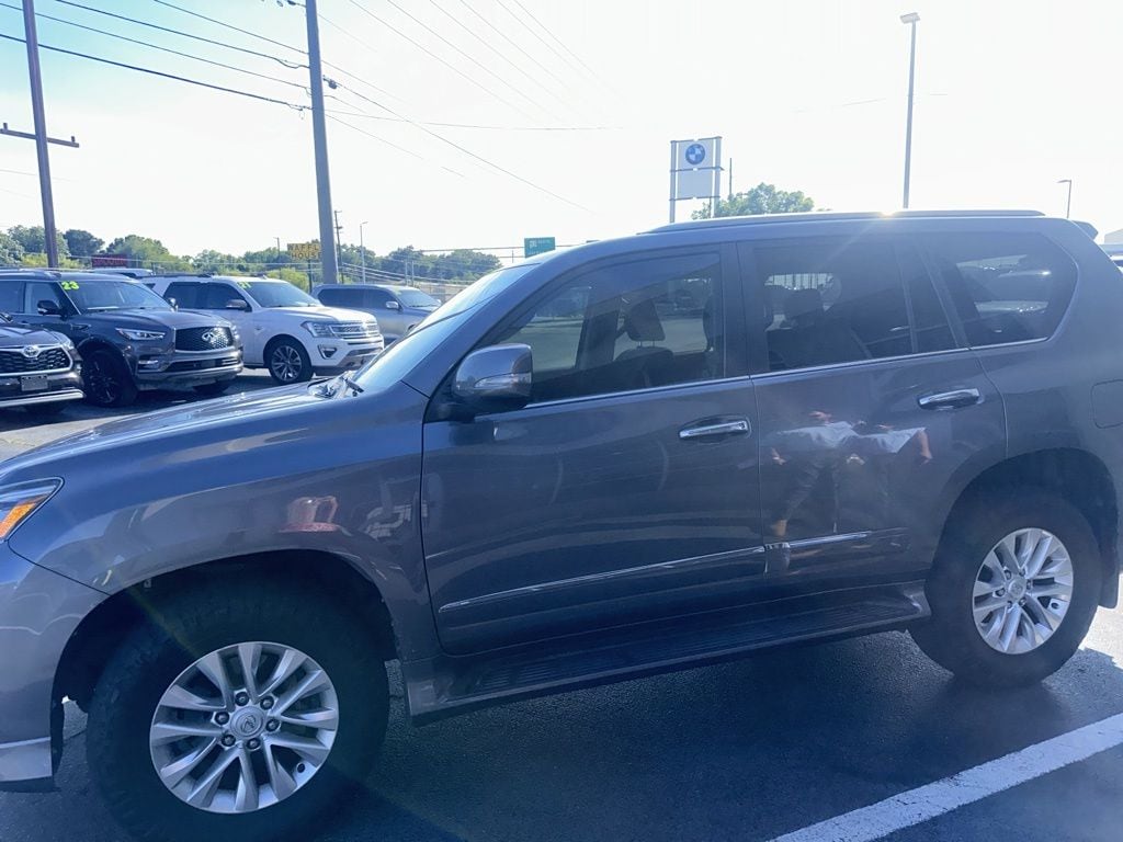 2017 Lexus GX 460 460's photo