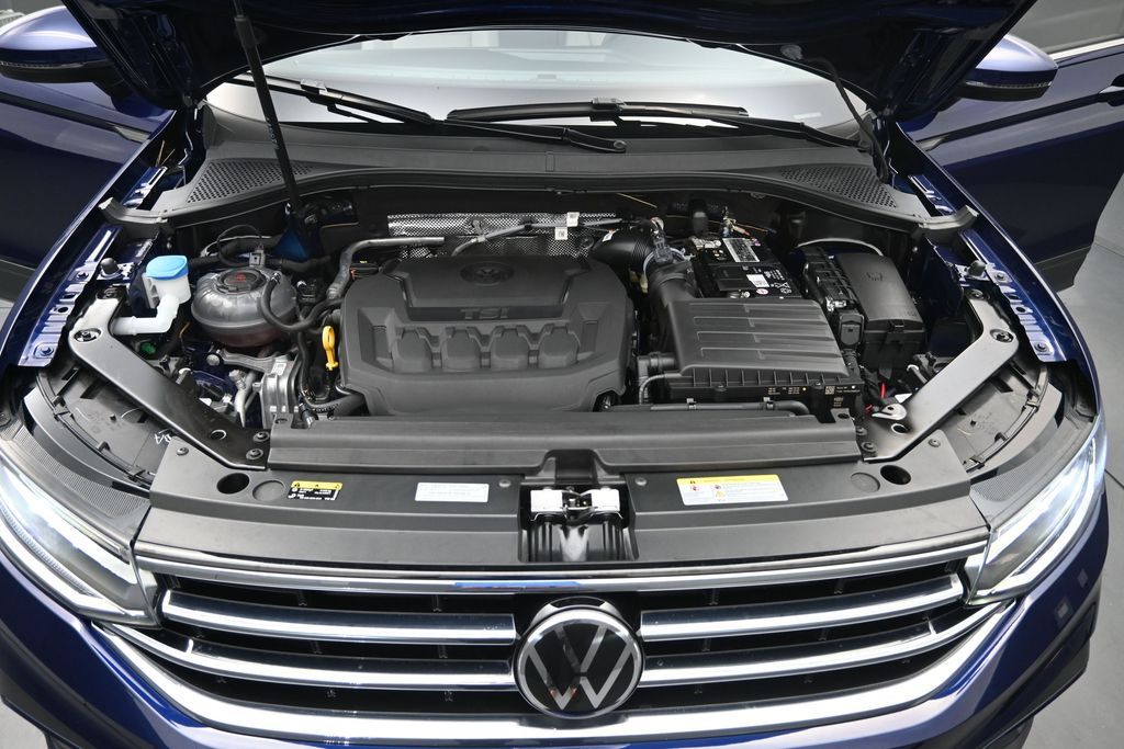2023 Volkswagen Tiguan SE - Photo 17