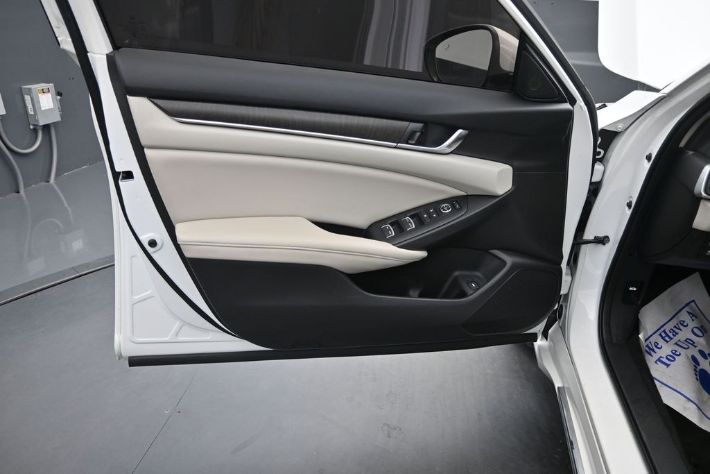 Used 2019 Honda Accord EX Sedan