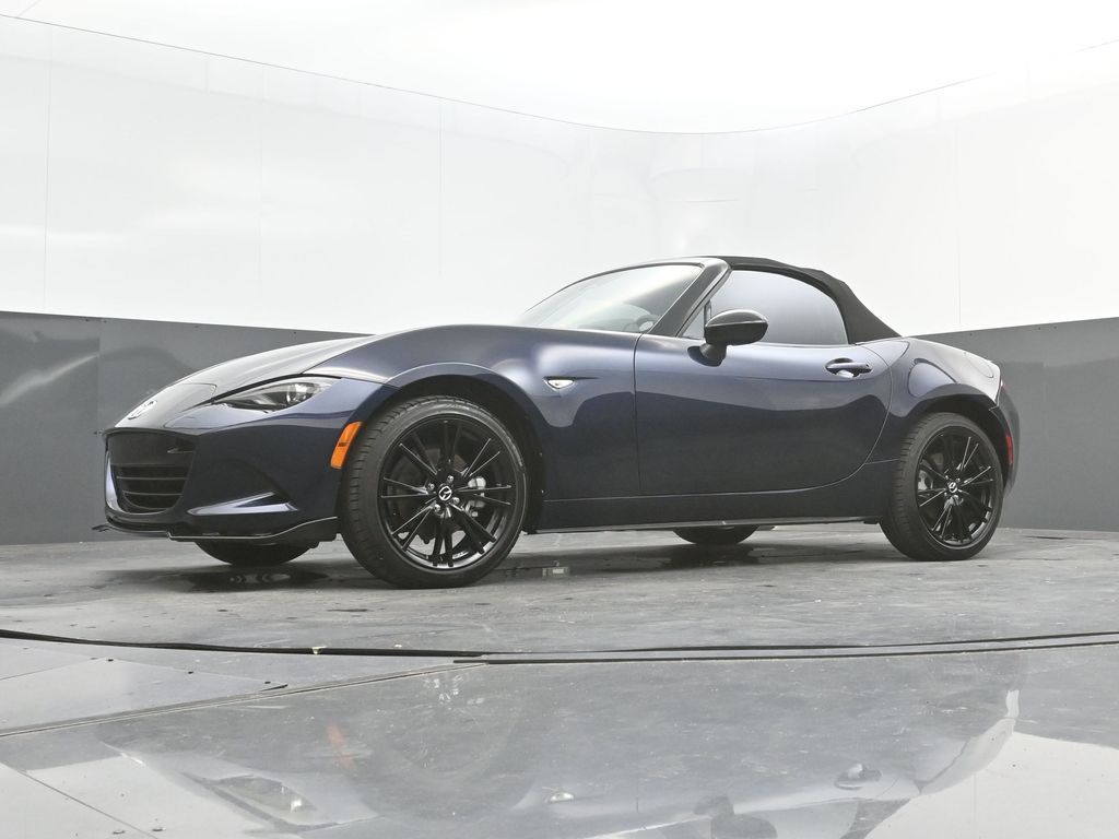 2025 Mazda MX-5 Miata Club - Photo 32