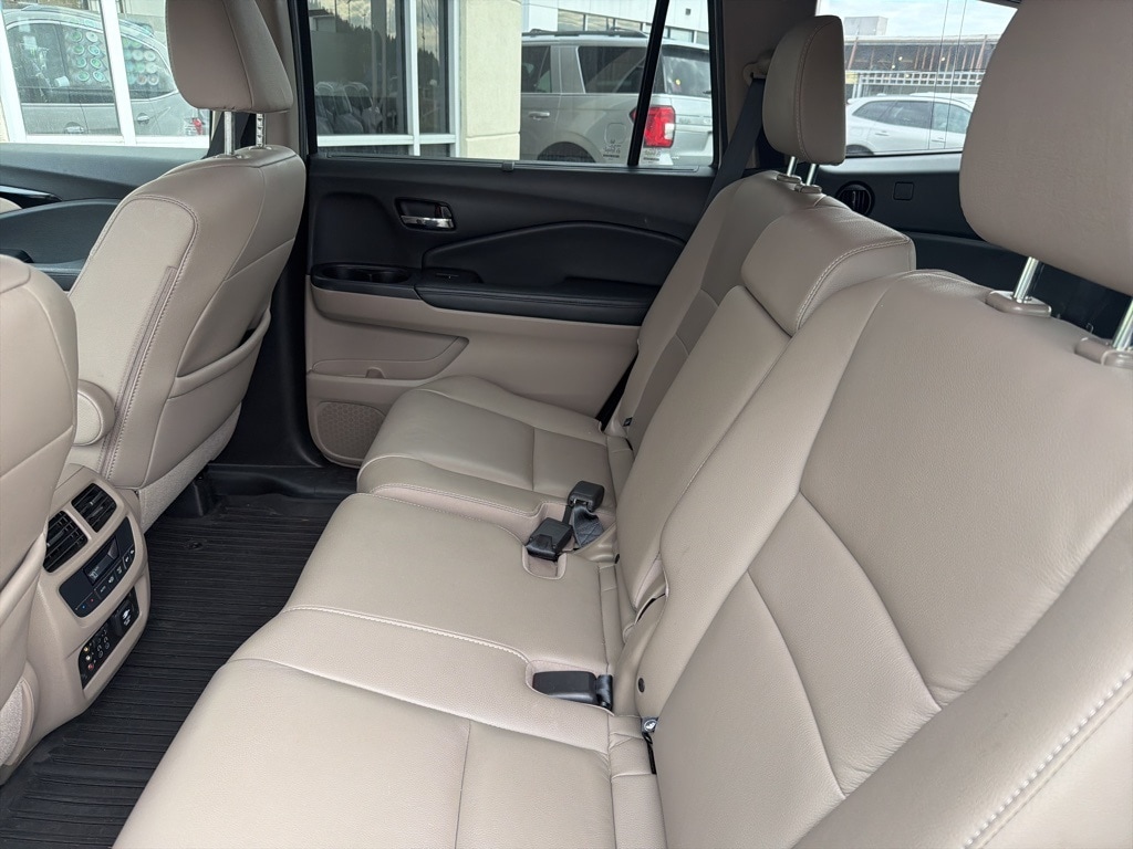 Used 2018 Honda Pilot Touring SUV