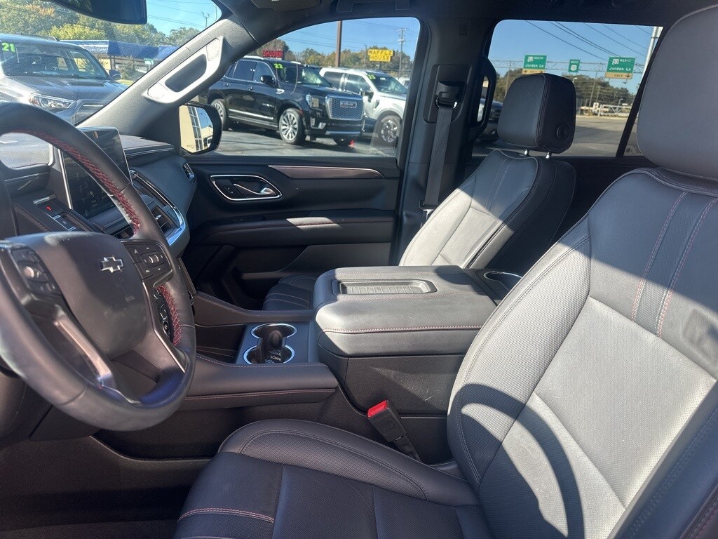 2024 Chevrolet Tahoe RST photo 2