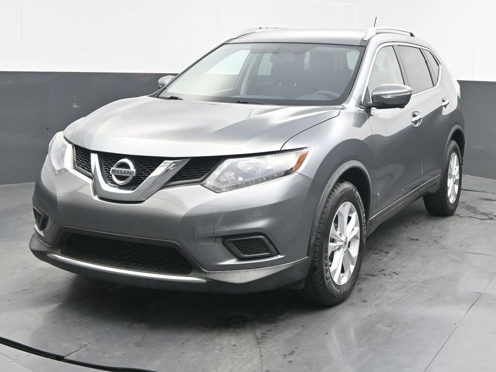 2015 Nissan Rogue SV photo 3