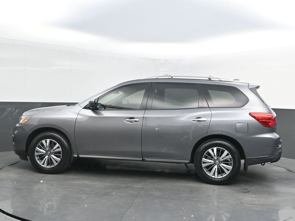 2020 Nissan Pathfinder S photo 4