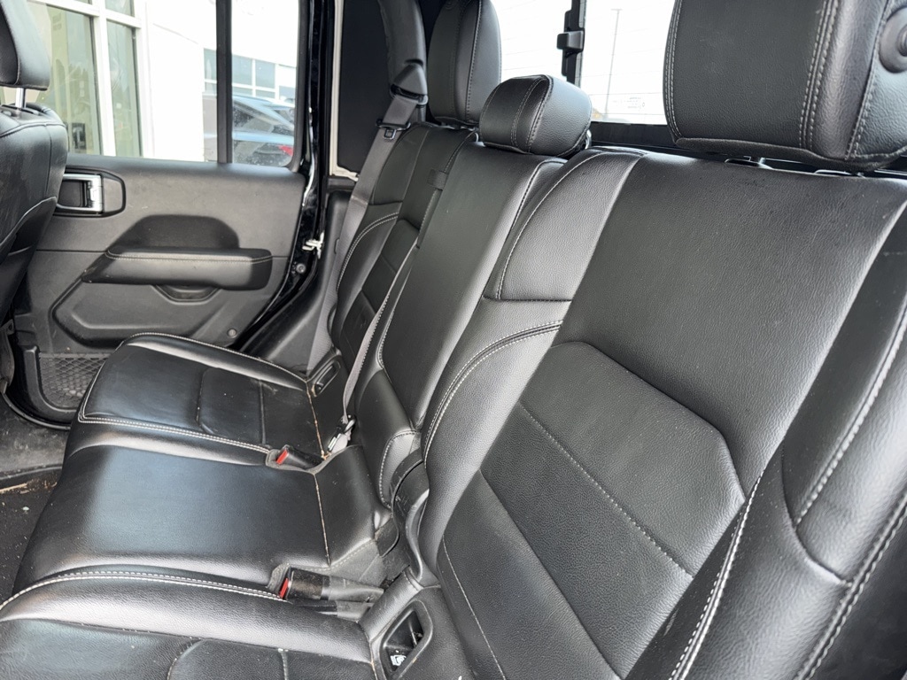 Used 2020 Jeep Gladiator Overland Truck