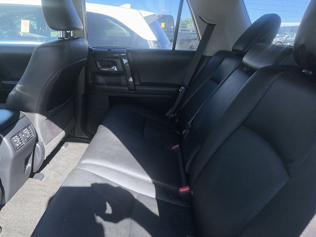 2021 Toyota 4Runner TRD Off-Road Premium photo 3