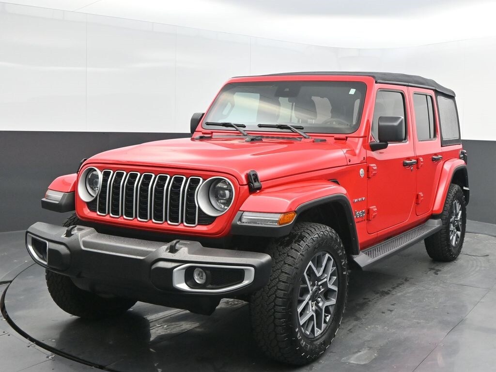 2024 Jeep Wrangler Sahara photo 3
