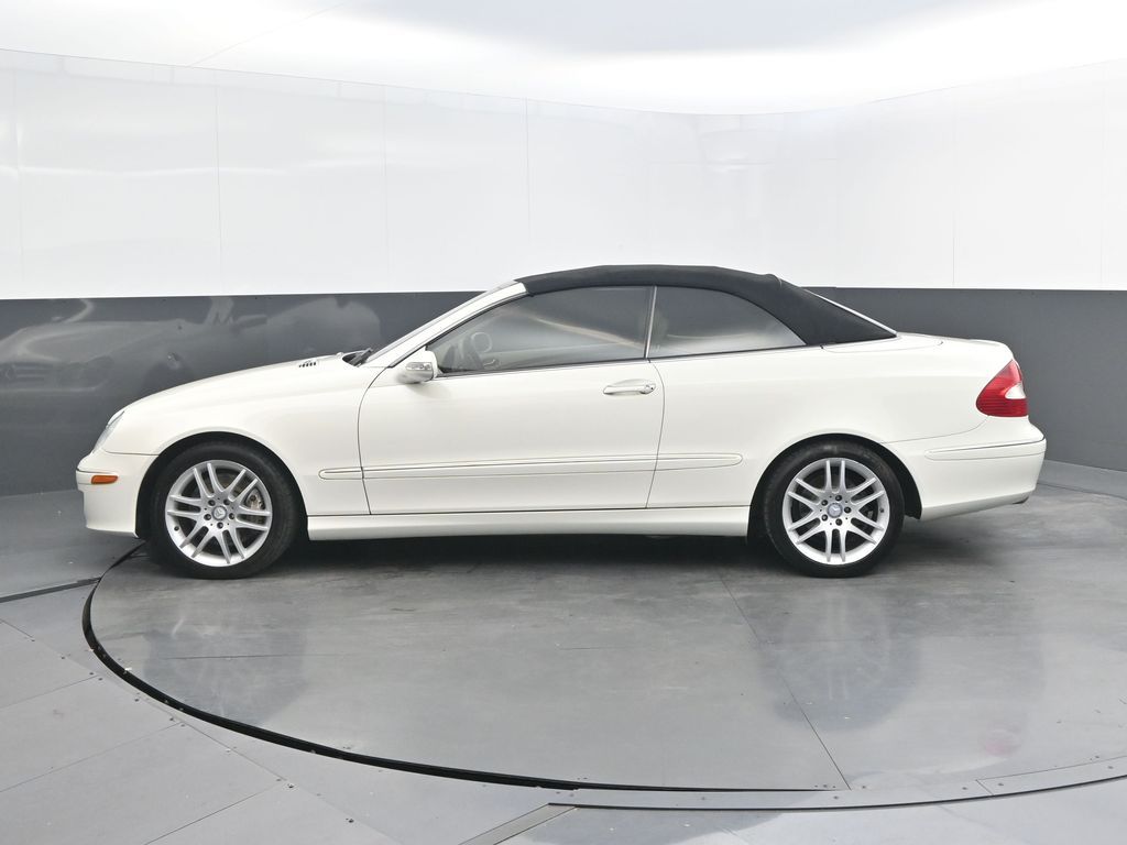 Used 2009 Mercedes-Benz CLK-Class CLK350 with VIN WDBTK56F29T101504 for sale in Huntsville, AL