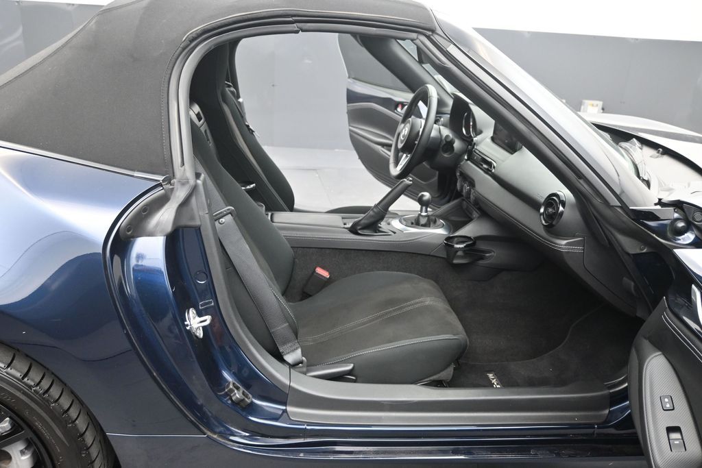 2025 Mazda MX-5 Miata Club - Photo 20